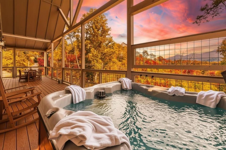 New Luxury Lodge - Gatlinburg - Mountain View! House in Gatlinburg