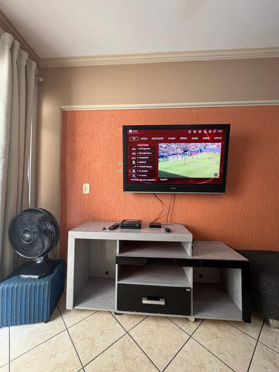 Communal lounge/ TV room, TV and multimedia, Living room