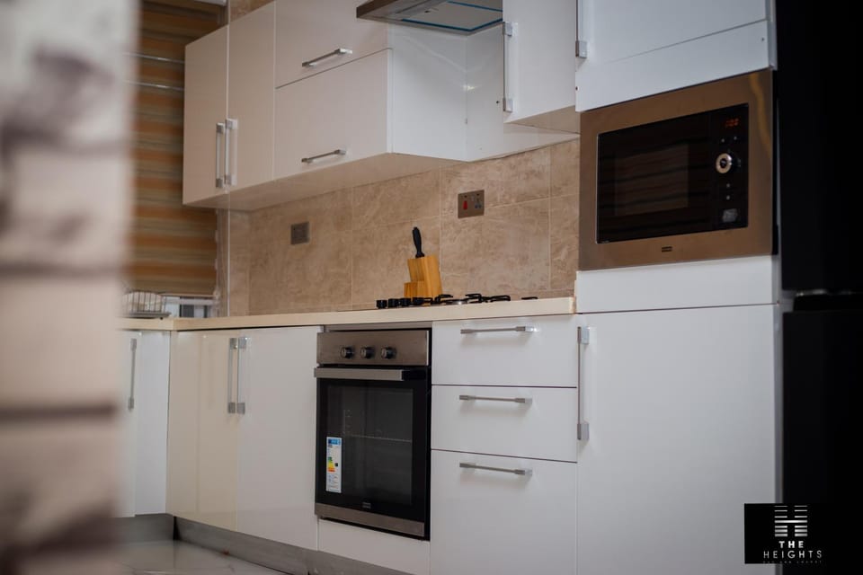 Kitchen or kitchenette, oven