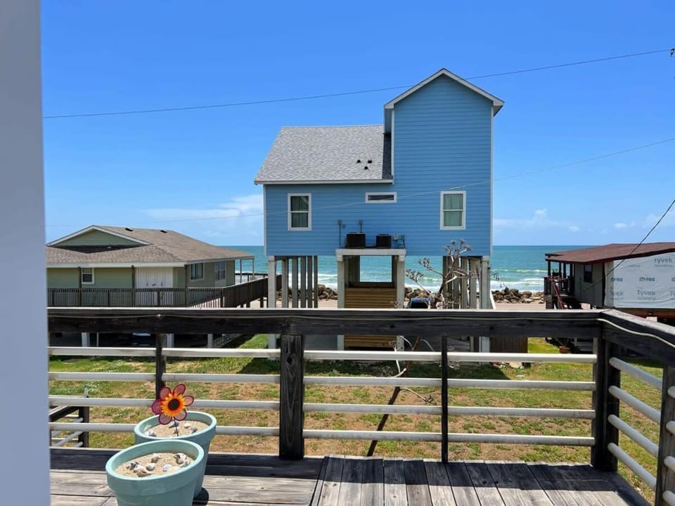 Sailor's Delight - Gleaming Ocean, Huge Sea Deck! House in Alvin