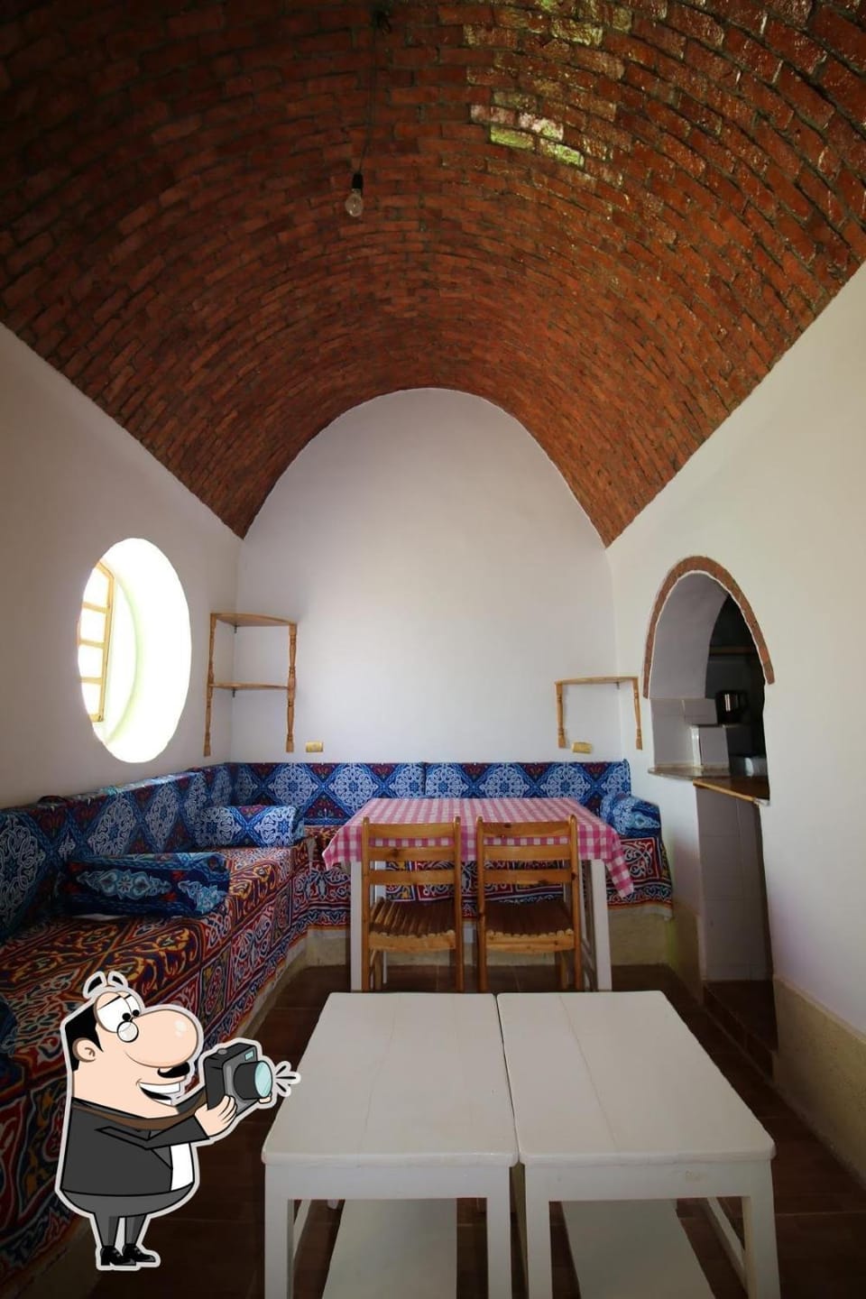 Seating area, Dining area