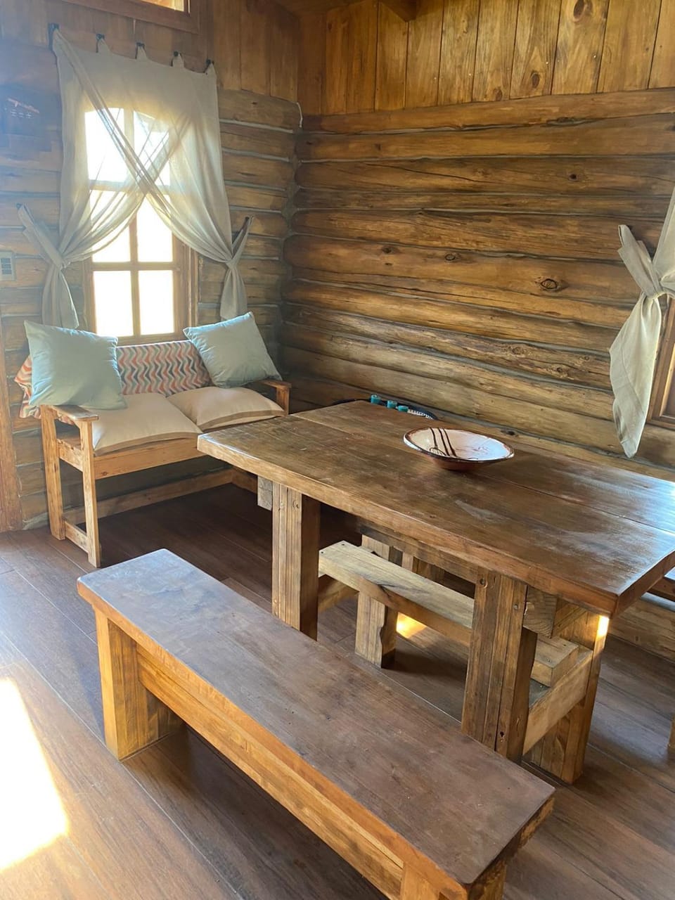 Cabaña de Troncos House in Araucania, Chile