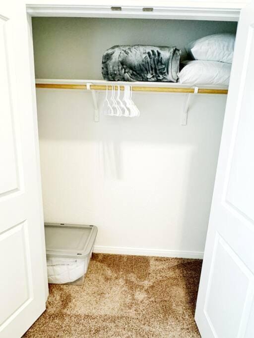 Charming Cottage - Yellow Haus near Gruene House in New Braunfels