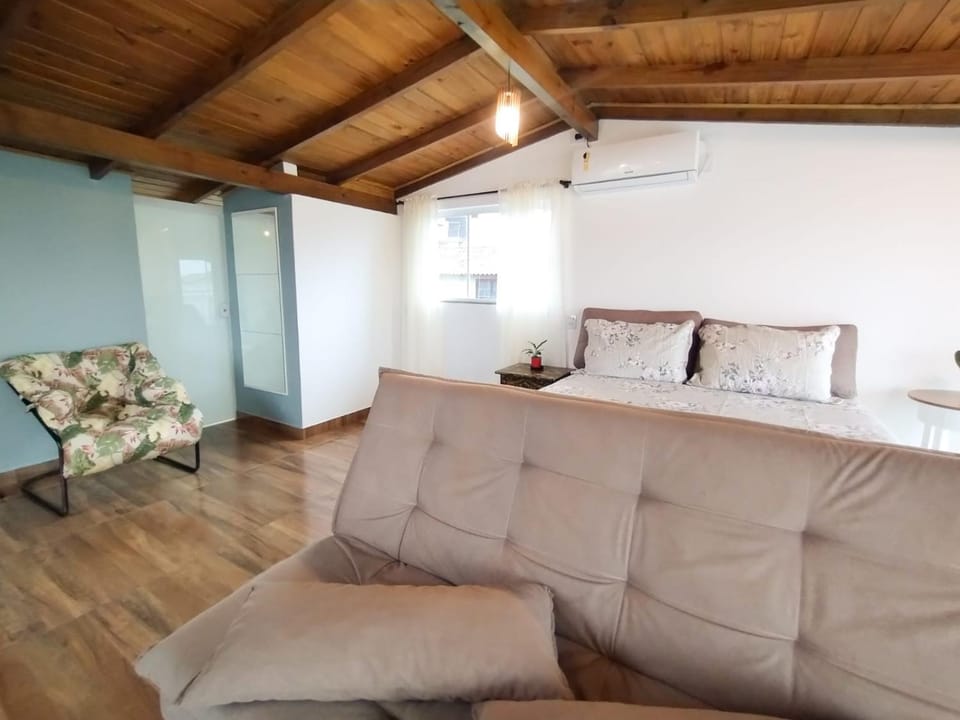Bed, Living room, Photo of the whole room, Seating area, Bedroom