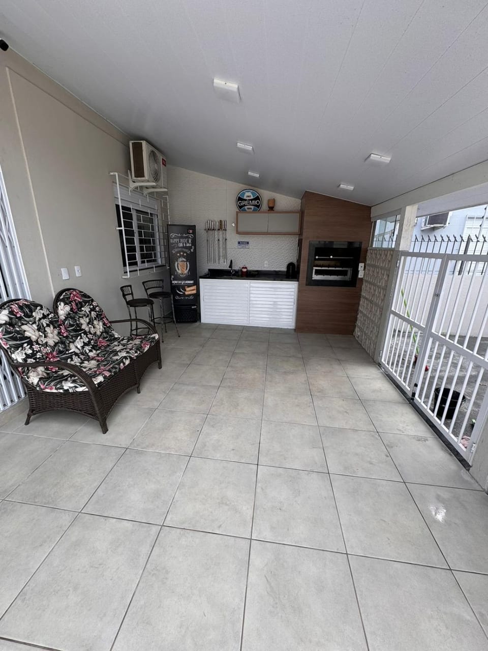BBQ facilities, Kitchen or kitchenette