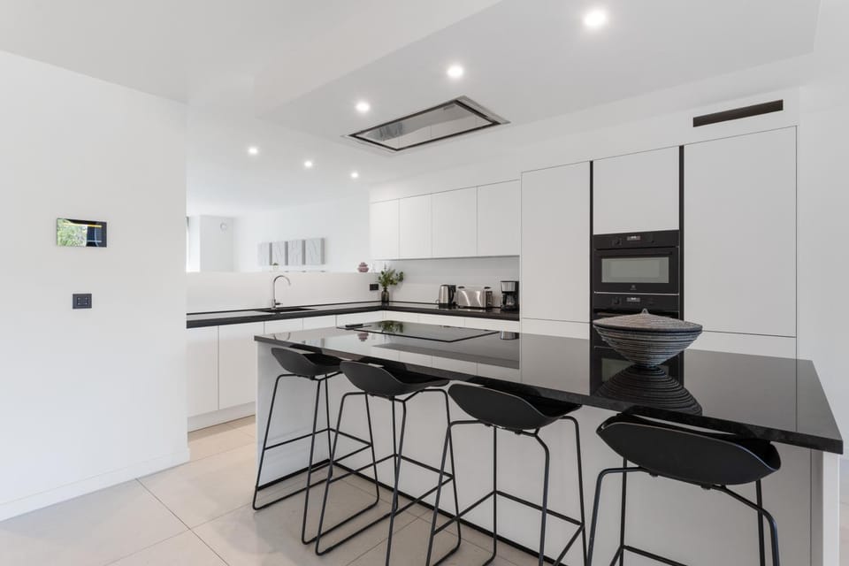 Kitchen or kitchenette, oven, stove