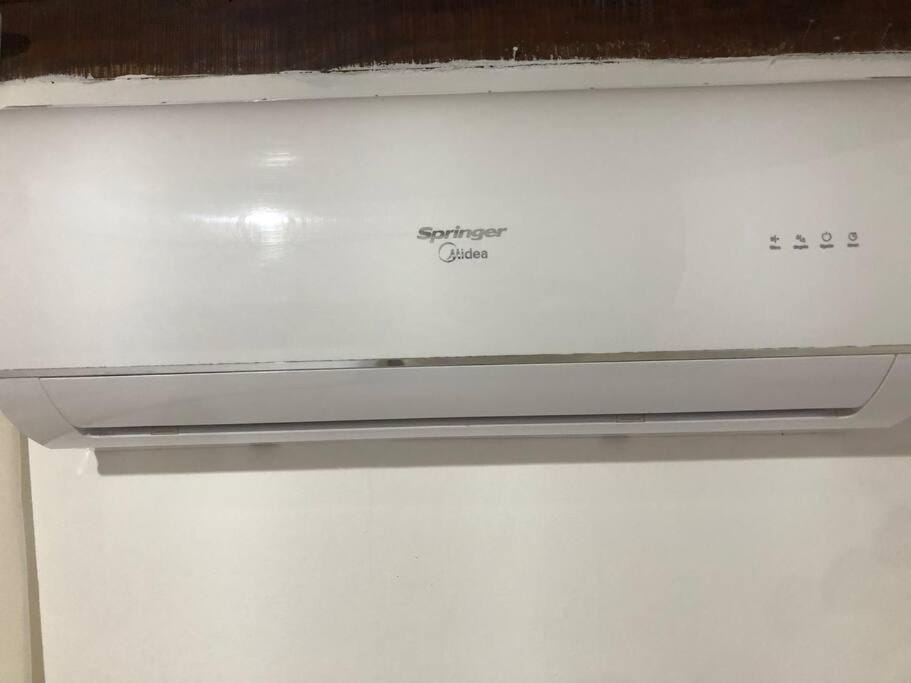 Bedroom, air conditioner