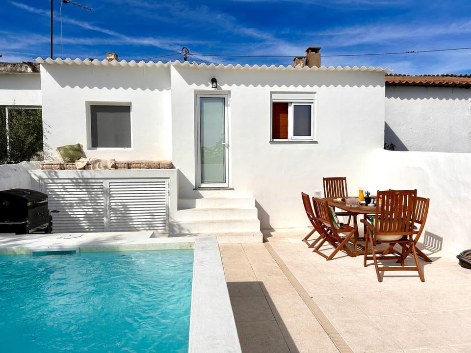 Balcony/Terrace, Swimming pool