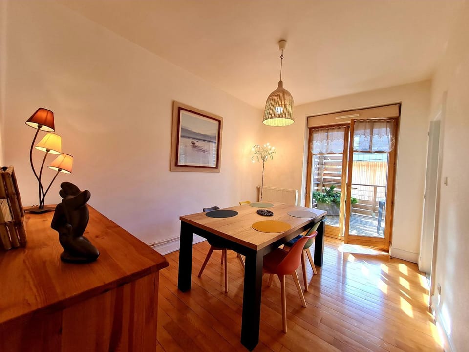 Bel appart au centre avec terrasse et parking - FR-1-589-674 Apartment in Gérardmer