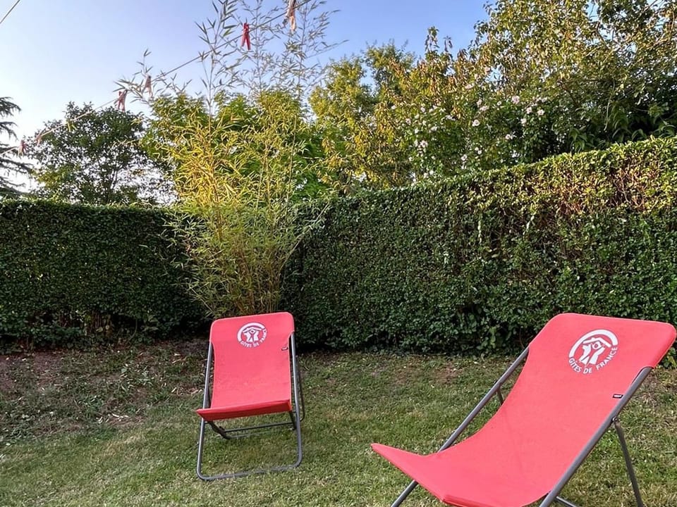 Charme Authentique en Berry, 11 Pers., Jardin et Wifi - FR-1-591-630 House in Centre-Val de Loire