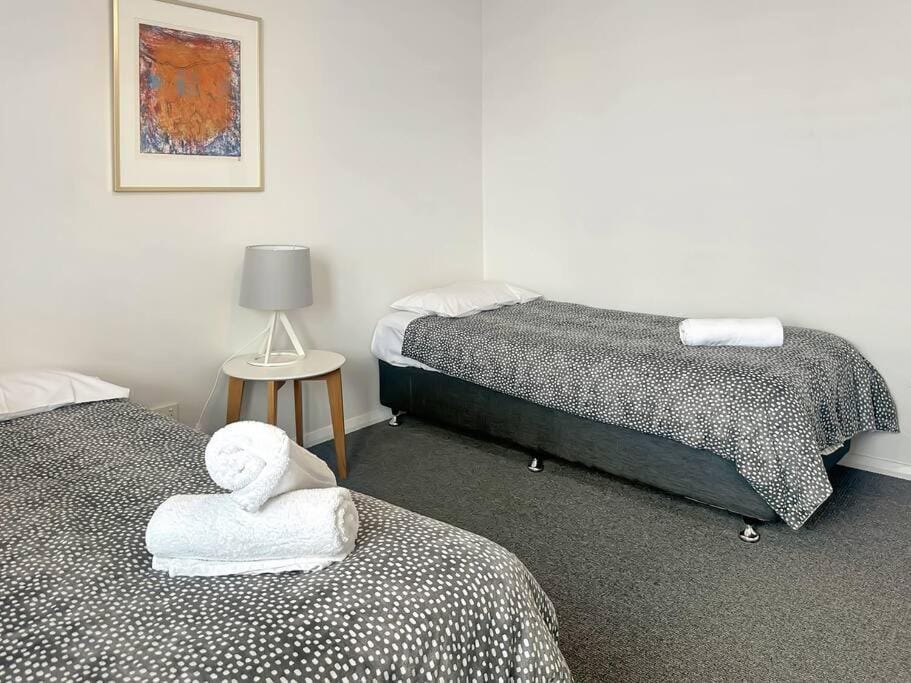 Unit 11 - Avoca Palms Resort Apartment in Cape Three Points Road