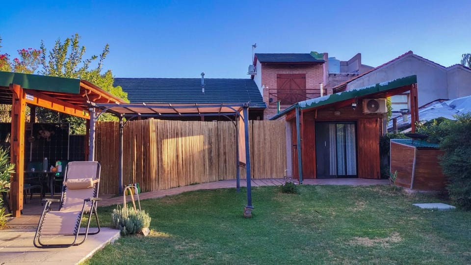 Property building, Patio, Day, Garden, Garden view