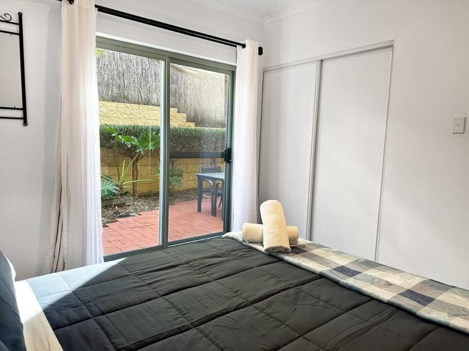Unit 5 - Avoca Palms Resort - 3 bedroom apartment Apartment in Cape Three Points Road