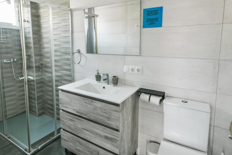 Shower, Bathroom