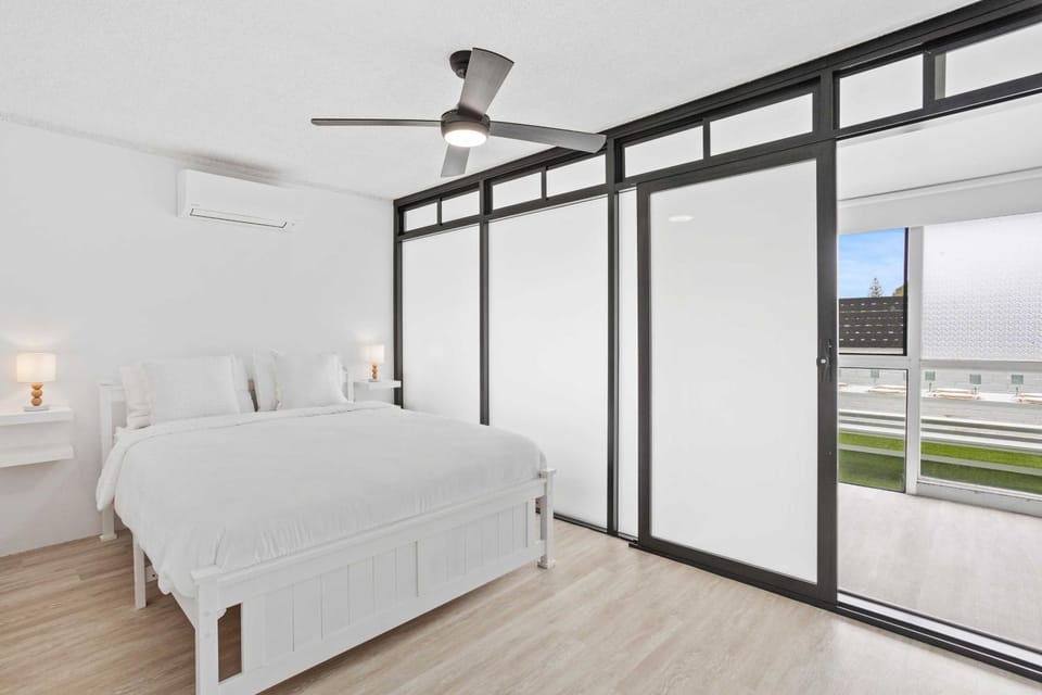 Very Very Burleigh Apartment in Burleigh Heads