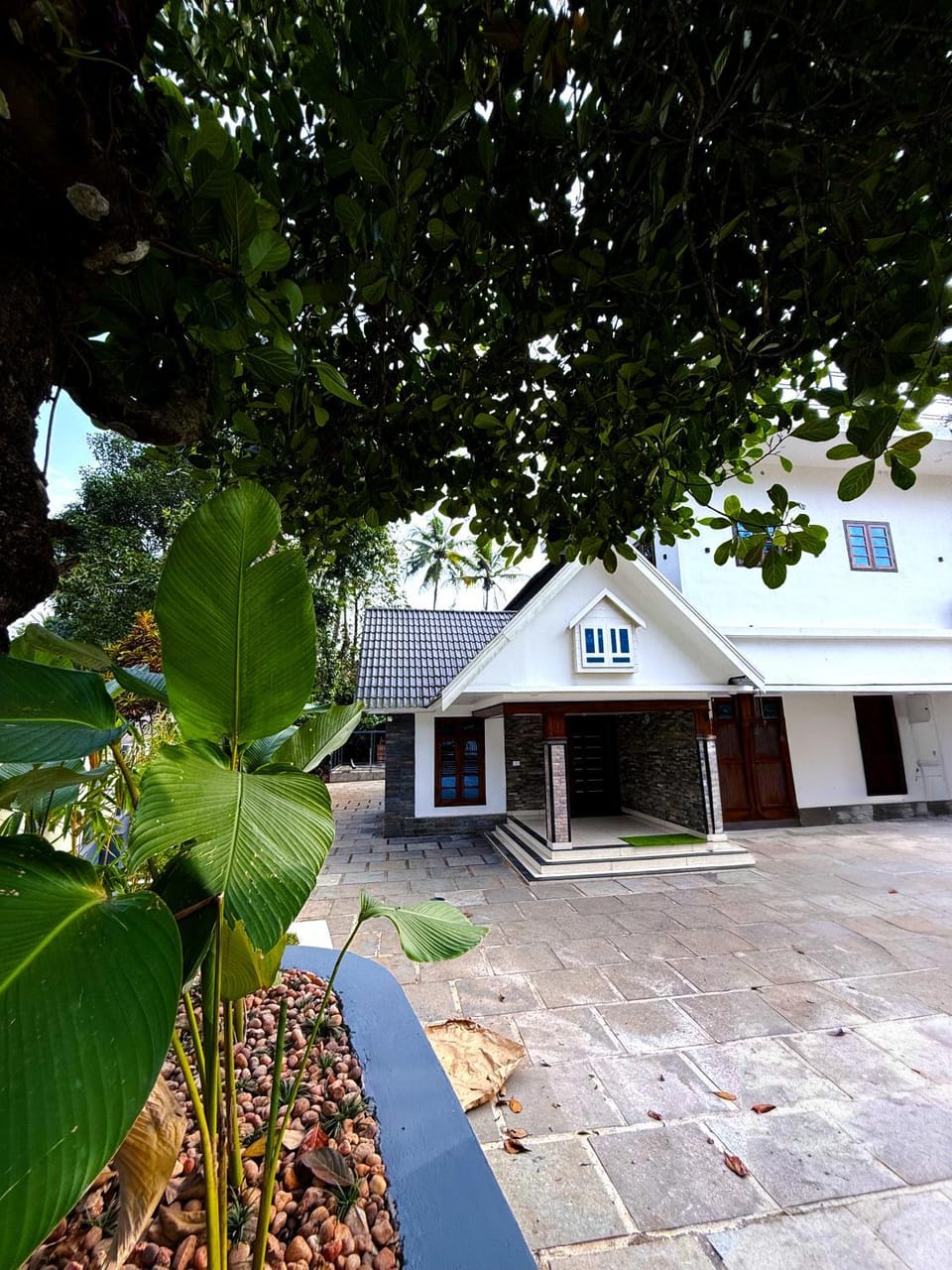 Property building, Garden