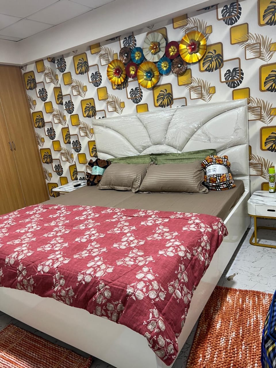 Couple Love Condos 1BHK Apartment hotel in Punjab, India