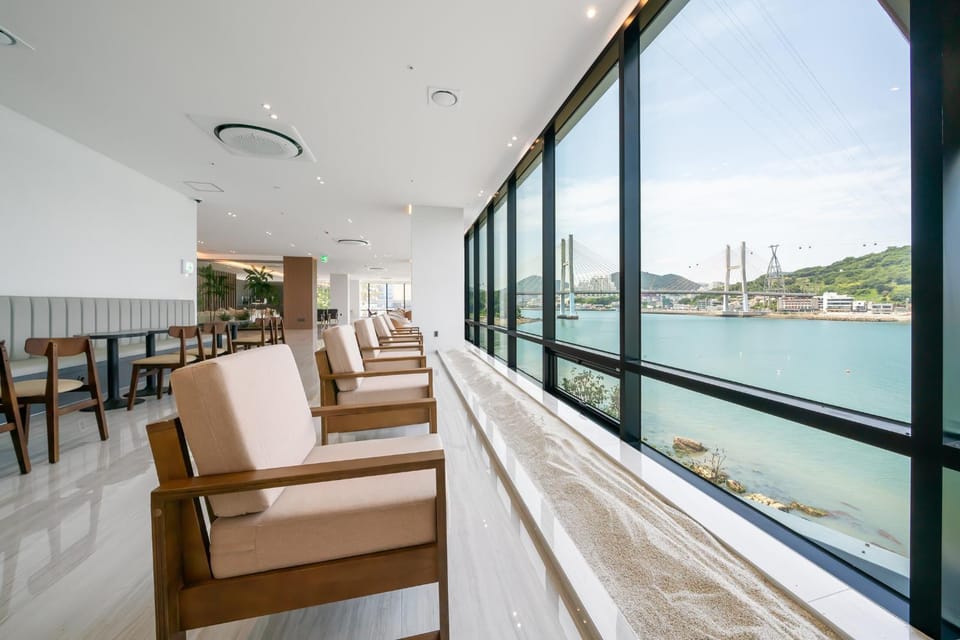 Lobby or reception, Seating area, Sea view