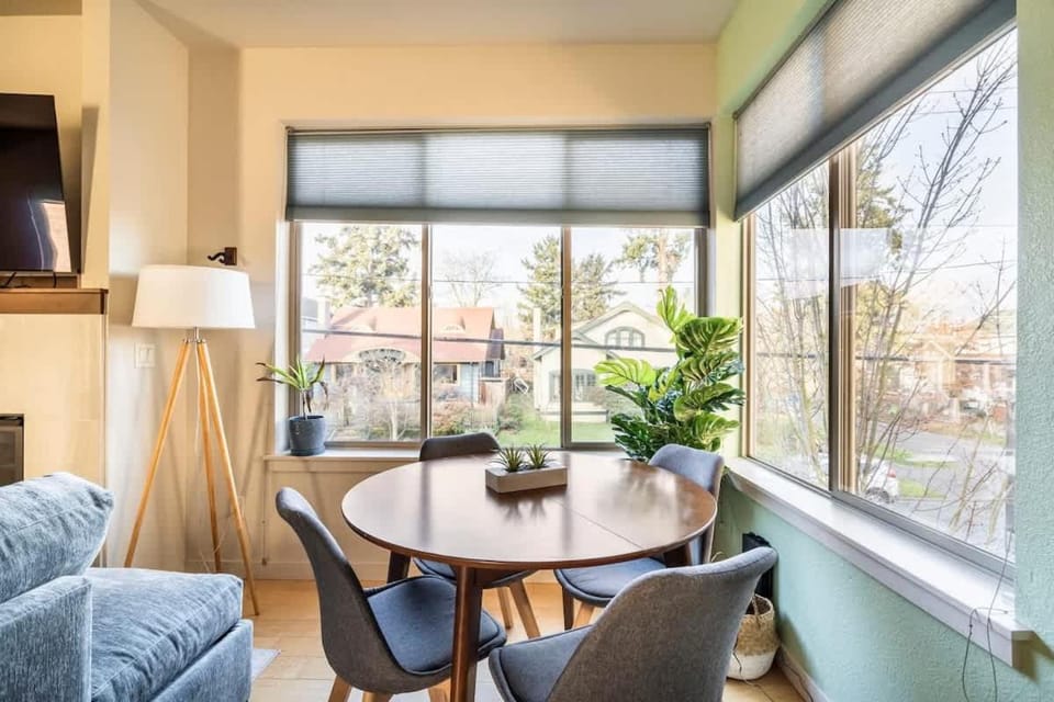 Stay Portland - Modern 4 BR Home Walkable to Alberta and more House in Portland