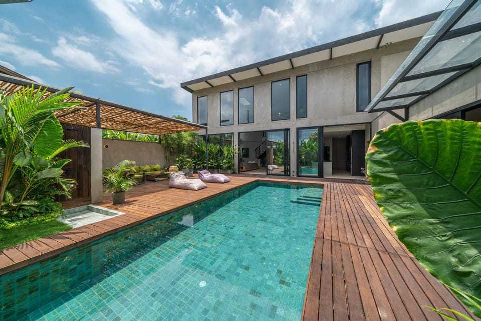 Impressive 4BR Villa Close to The Beach Villa in North Kuta