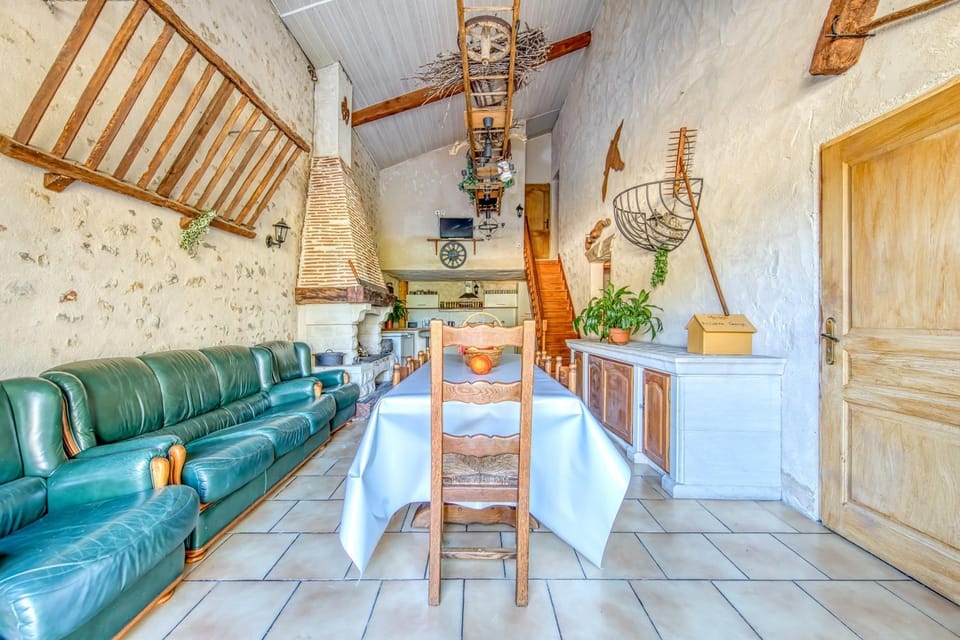 Property building, Living room
