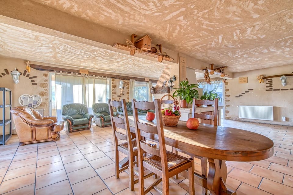 Property building, Living room