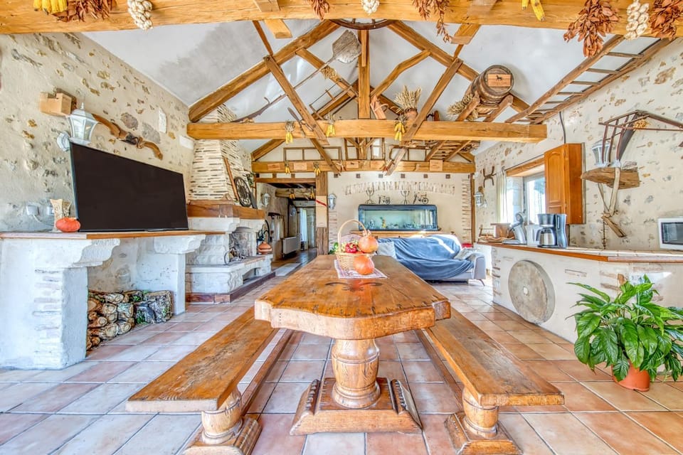 Property building, Living room
