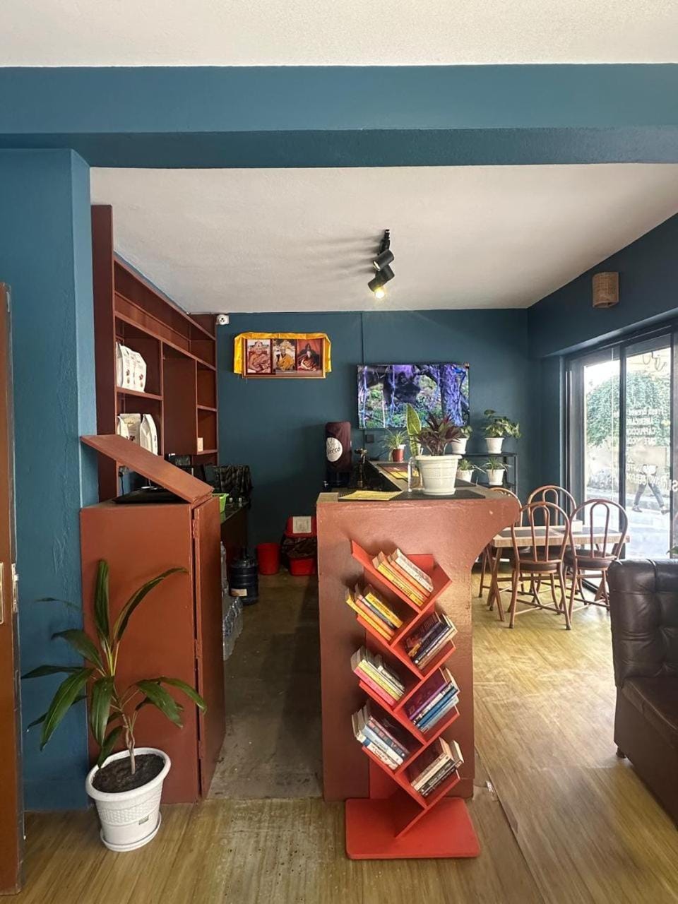 Restaurant/places to eat, Coffee/tea facilities, Lounge or bar