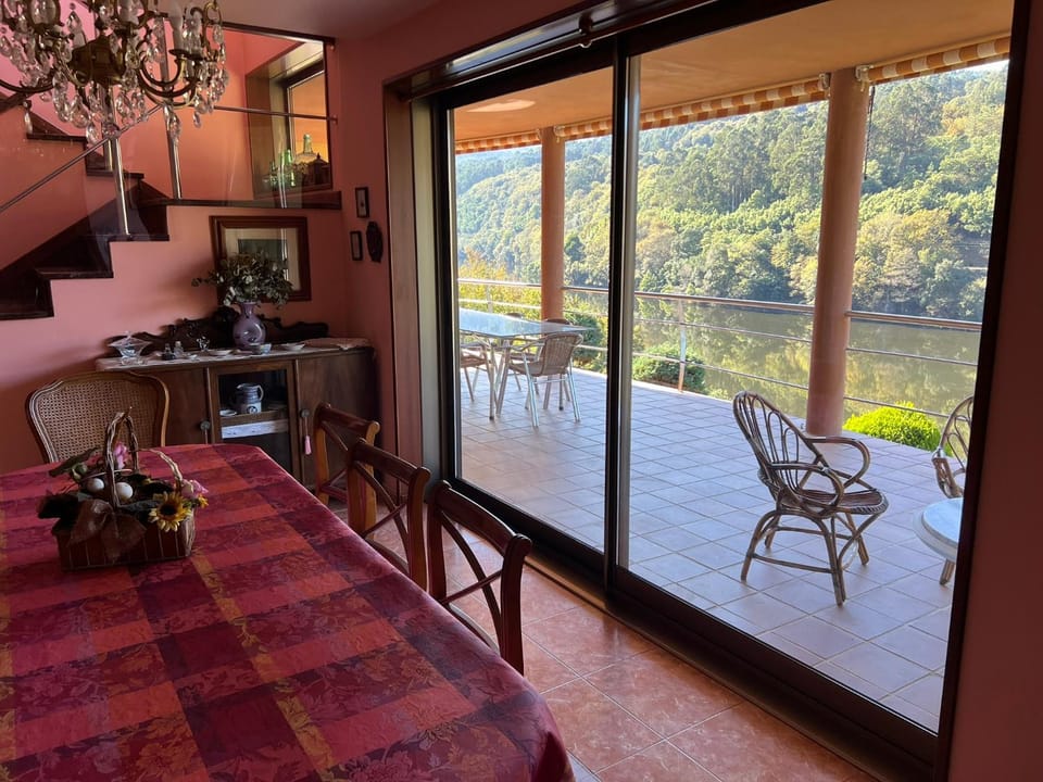 Balcony/Terrace, Dining area