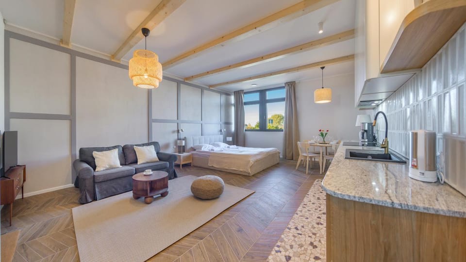 Bed, Kitchen or kitchenette, Photo of the whole room, Dining area