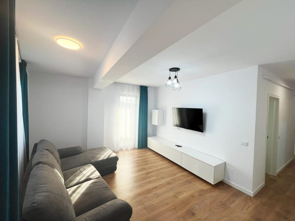 Communal lounge/ TV room, TV and multimedia, Living room, Photo of the whole room, Seating area, Evening entertainment