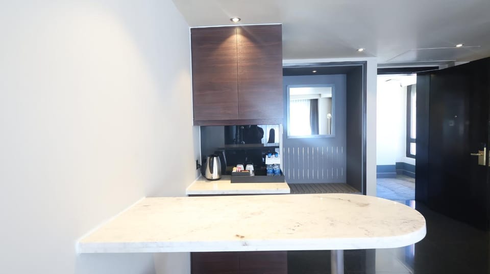 Coffee/tea facilities