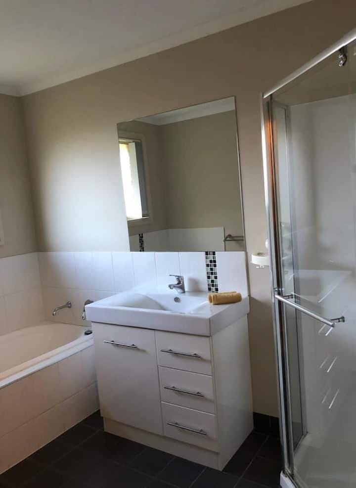 Summer Breeze Vacation rental in Taranna