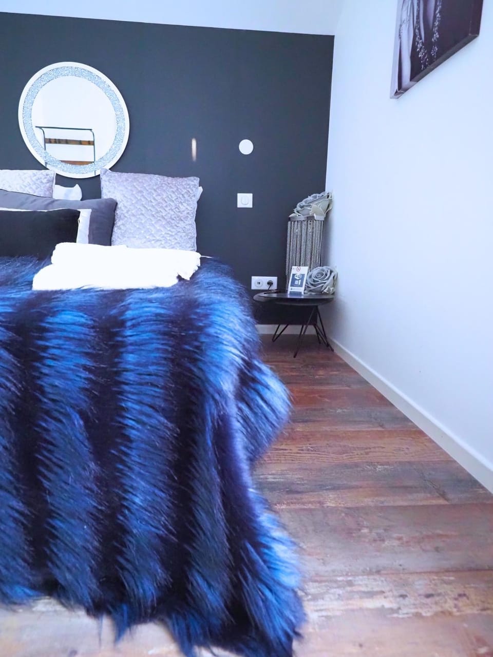 Bed, Decorative detail, Bedroom