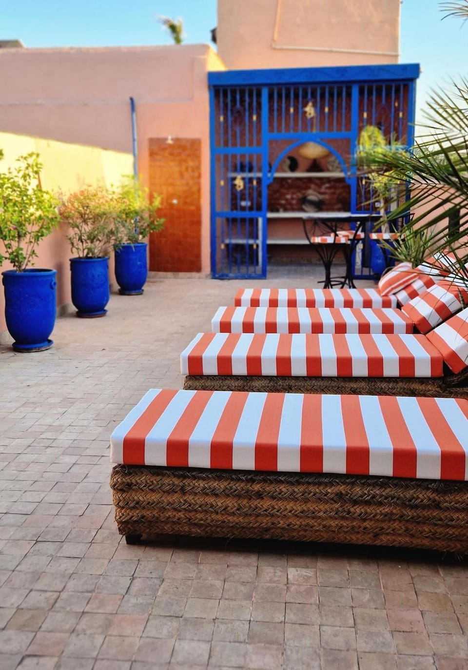 Patio, Patio, Day, Balcony/Terrace