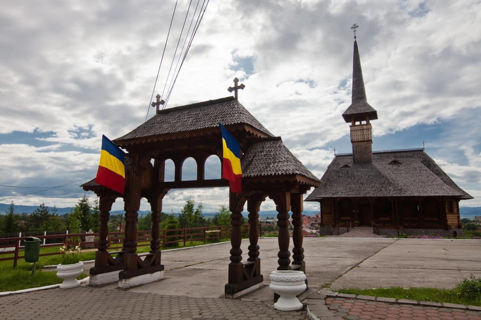 Nearby landmark, Area and facilities