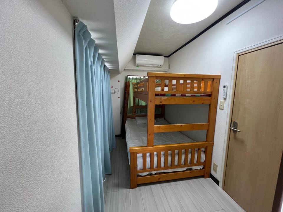 bunk bed