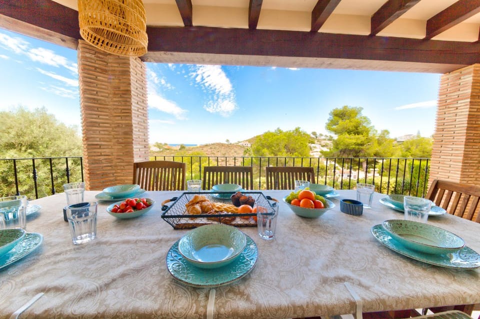 Villa Hibiscus - A modern villa for 10 guests Villa in Marina Alta