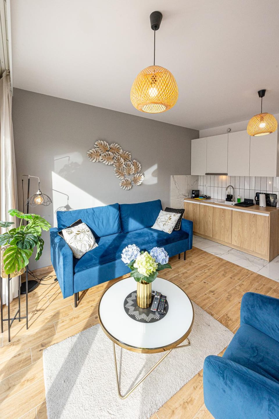 Kitchen or kitchenette, Seating area
