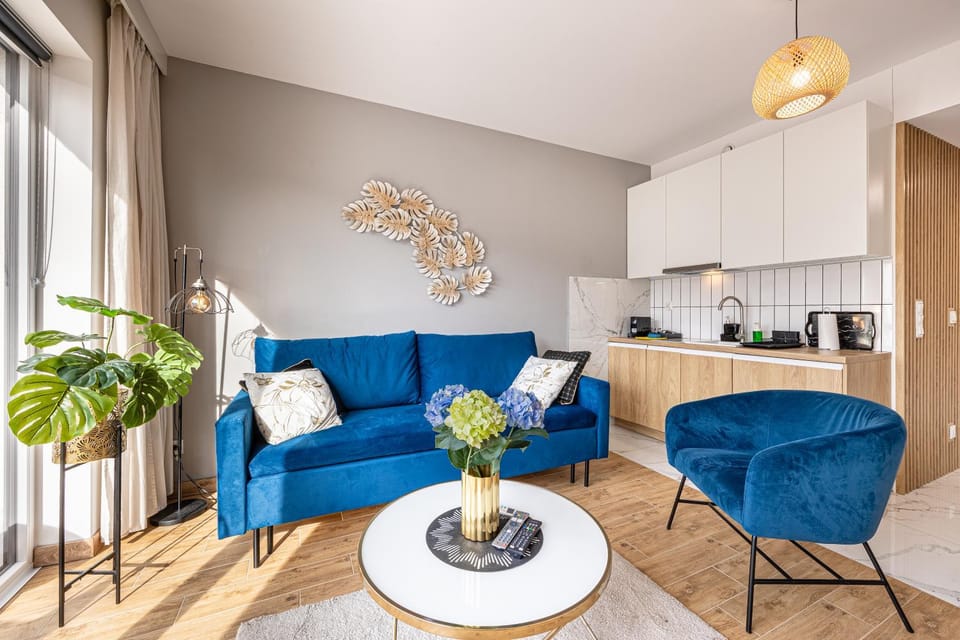 Kitchen or kitchenette, Seating area