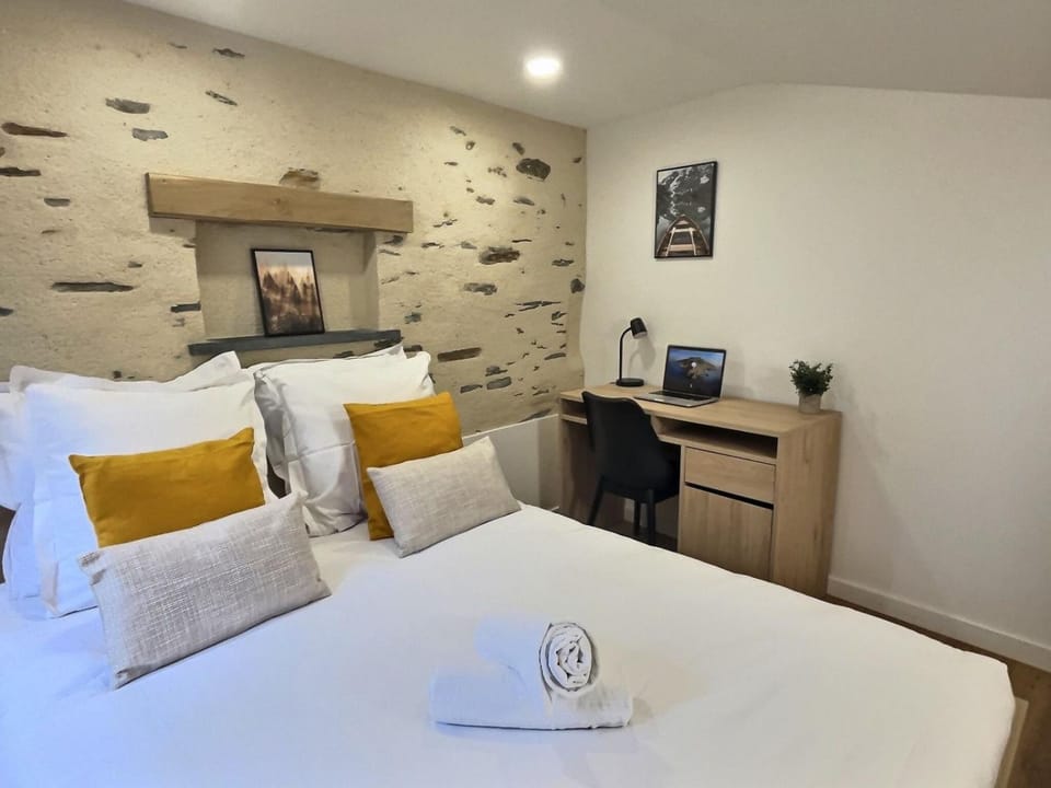 Plein centre 8pers 4ch 2sdb, Terrasse, billard Angers ROE Apartment in Angers