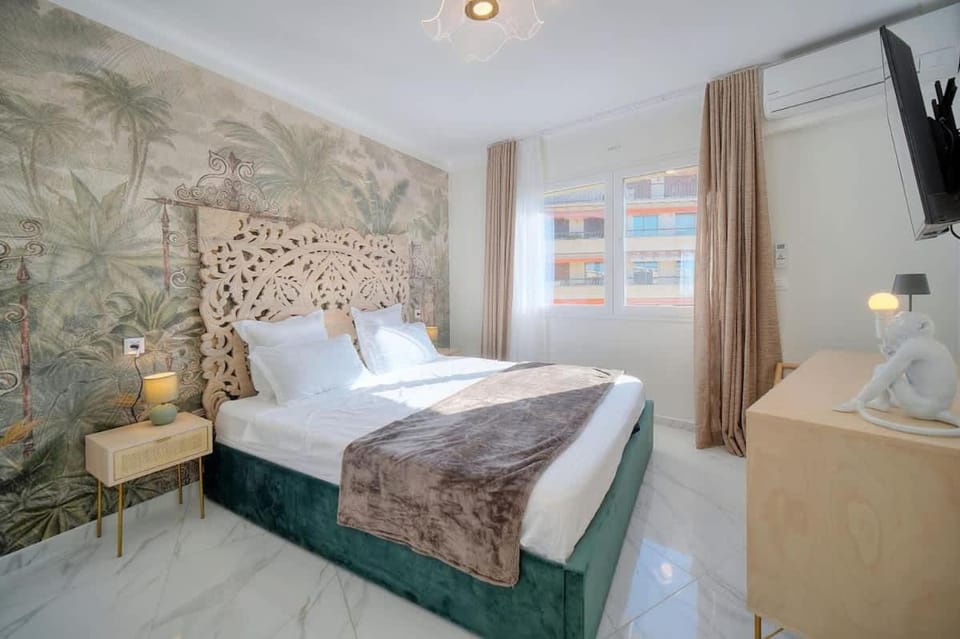 Seabatical Apartment by the beach, 2Bed and 2Baths Apartment in Cannes