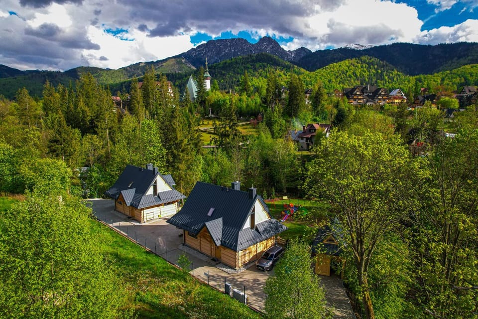 Property building, Bird's eye view, View (from property/room)