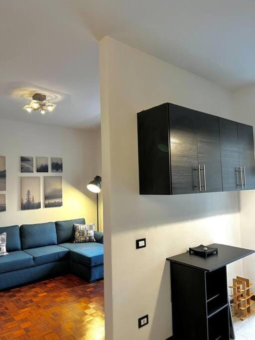 Isola Maciachini mm 3 - moderno trilocale con balcone 10 min da stazione centrale Apartment in Milan