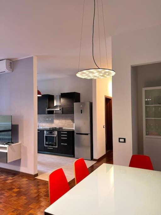 Isola Maciachini mm 3 - moderno trilocale con balcone 10 min da stazione centrale Apartment in Milan