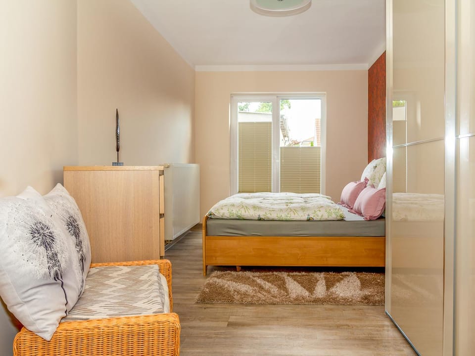 Bed, Bedroom, wardrobe