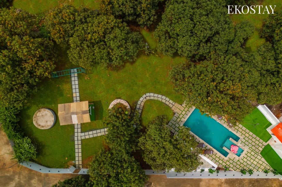 Day, Bird's eye view, Squash, Pool view, Swimming pool