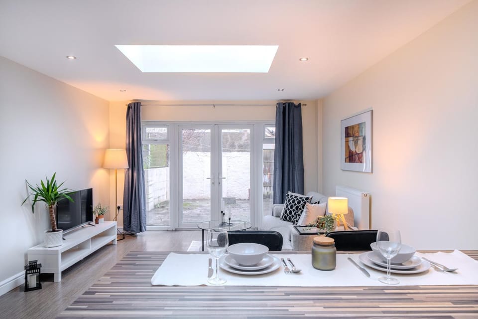 351A Fishponds Road Apartment in Bristol