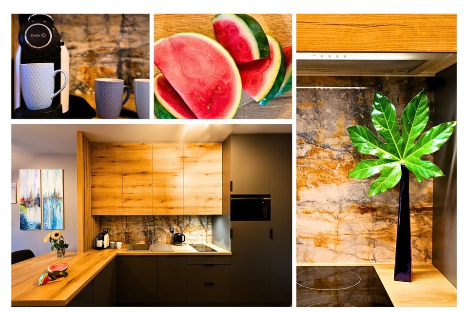 Coffee/tea facilities, Kitchen or kitchenette