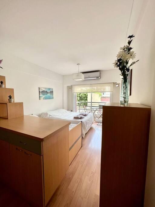 Depto Recoleta con pileta y patio Apartment in Buenos Aires